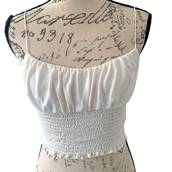 Urban Outfitters Emma Cipro Smocked Cami Top Ivory Size S - Picture 2 of 5